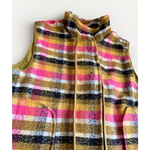 Free People Wrapped Up Blanket NWOT Vest Plaid Pockets Lined Size Medium - Picture 7 of 11